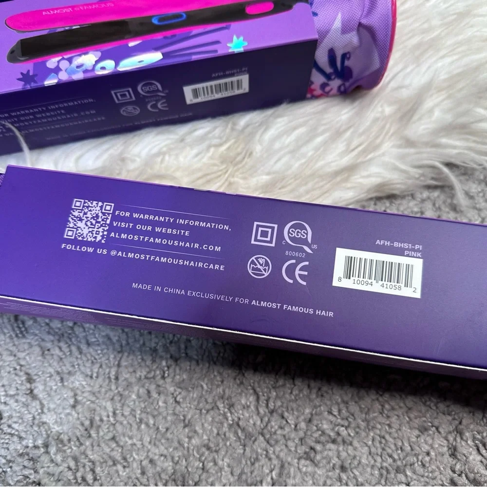 Nwt Almost Famous Fierce Glam‎ Pink Flat Iron with travel pouch nwt